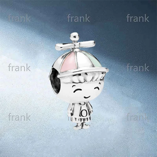 

798015ENMX Propeller Hat Boy Charm