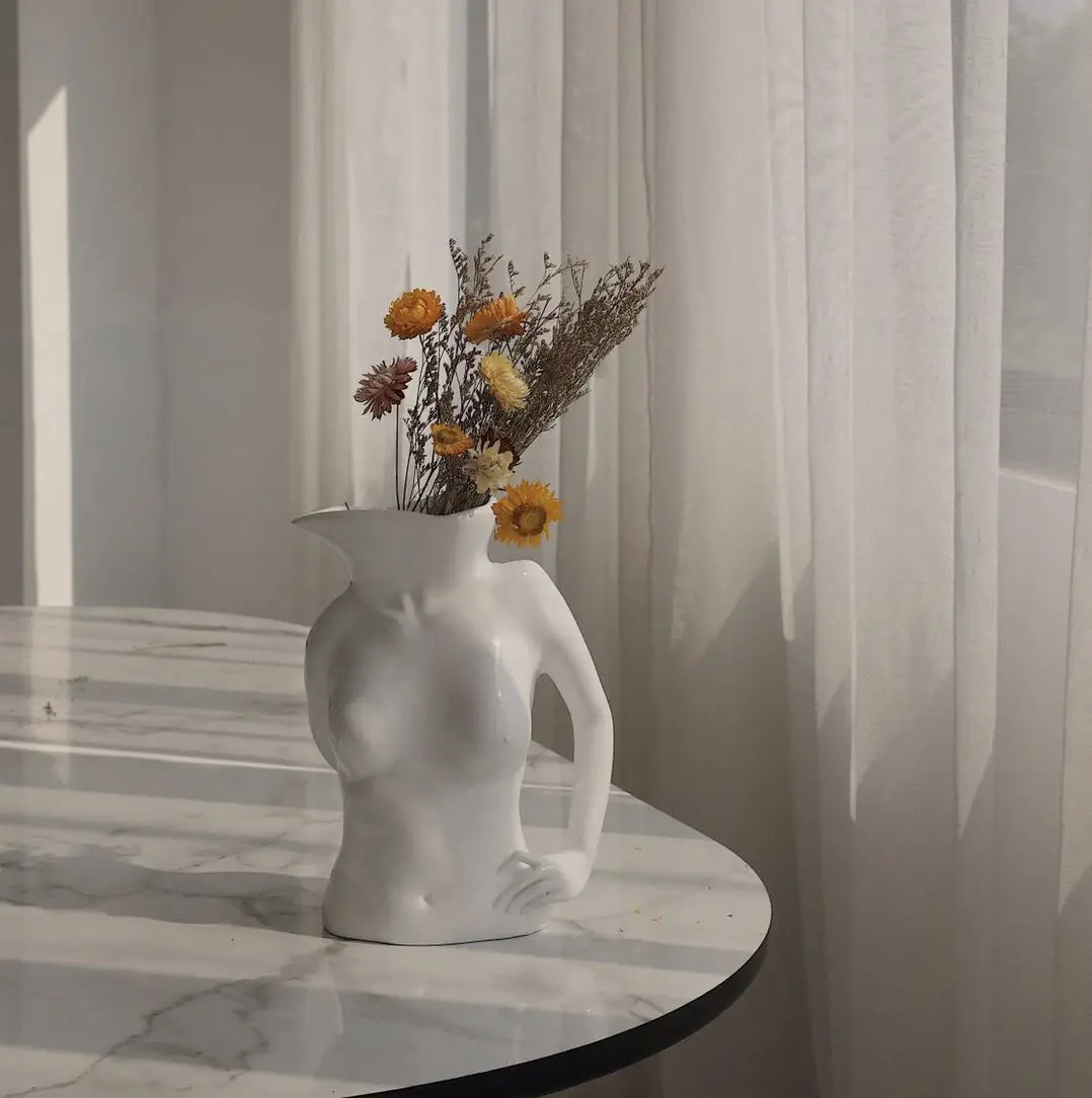 

Nude Female Body Art Flower Vase Sculpture Planter Pot Table Decoration Accessories Nordic Style Resin Craft Home Decor Gift