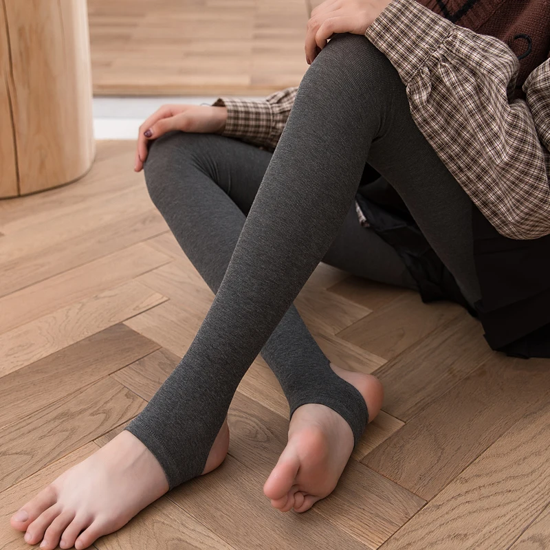 Hot Sale Warm Leggings Women's Winter Warm Skinny Slim Leggings Pantyhose Stretch Knitted stockings Thick Stirrup Pants