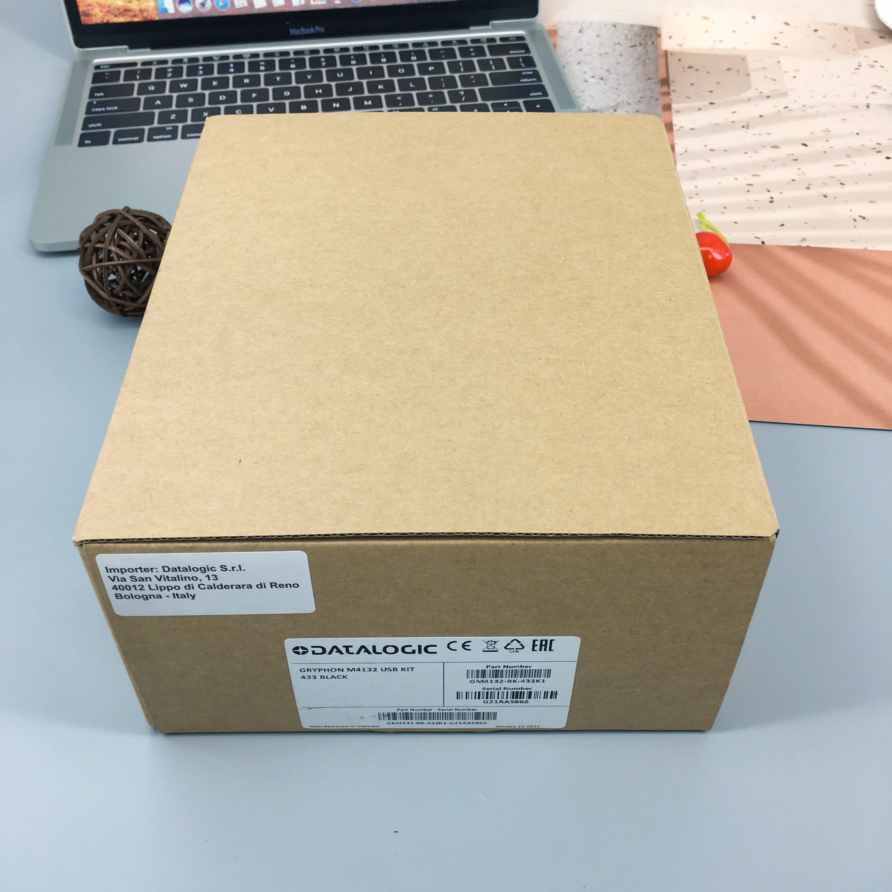 Datalogic GM4132 1D 433 Mhz, Kit, USB, Black Handheld  Barcode Scanner GM4132-BK-433K1 for POS solutions
