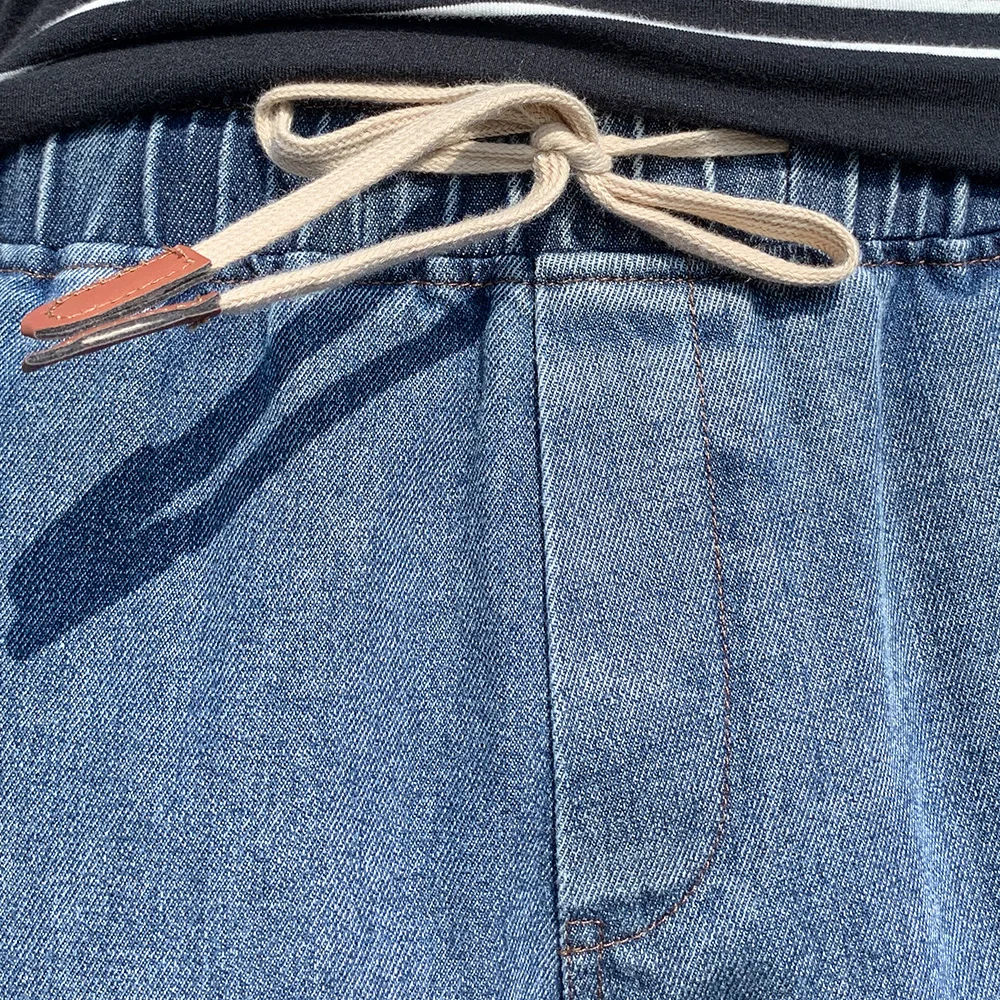 Мужские летние джинсовые шорты прямые однотонные широкие брюки средней длины