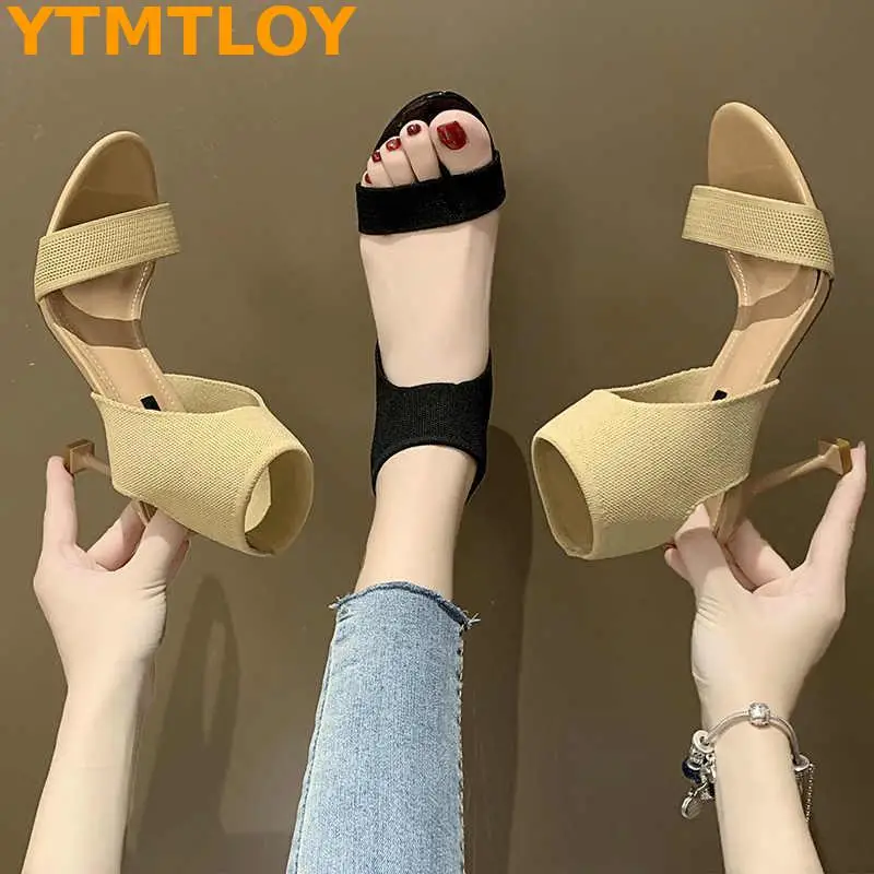 Женские босоножки на высоком каблуке туфли с открытым носком и ремешком пряжкой