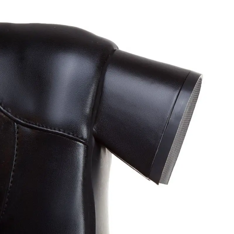 Сапоги женские черные до колена на квадратном каблуке размеры 31-44 |