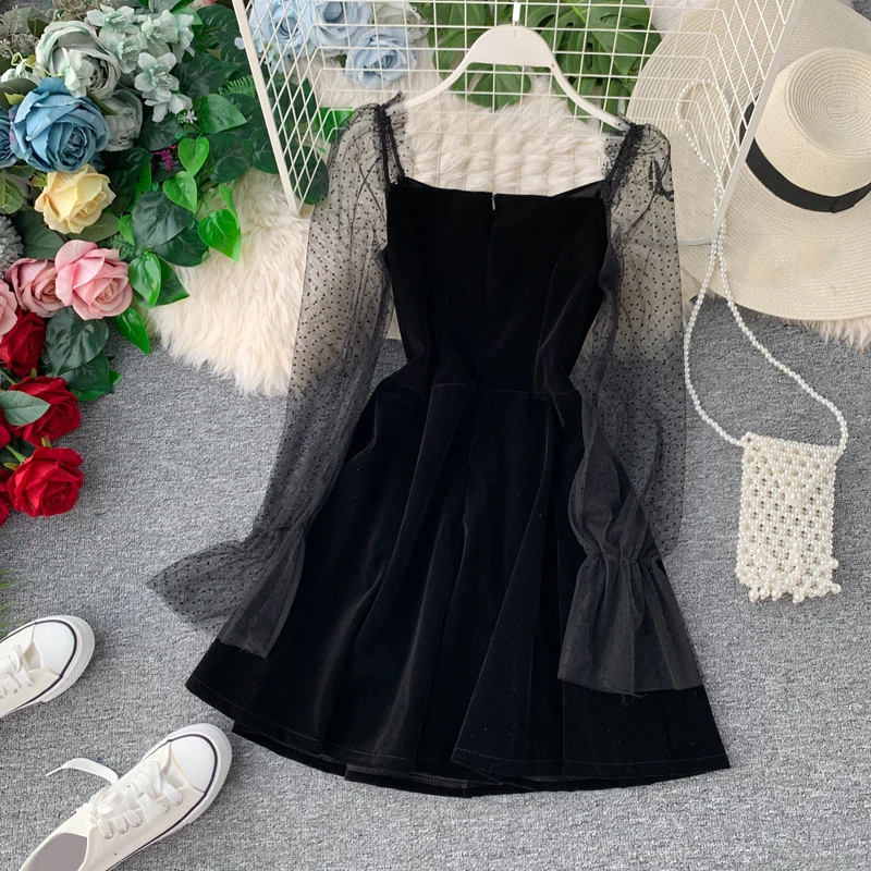 Платье женское ТРАПЕЦИЕВИДНОЕ с квадратным вырезом и рукавом-бабочкой | Женская