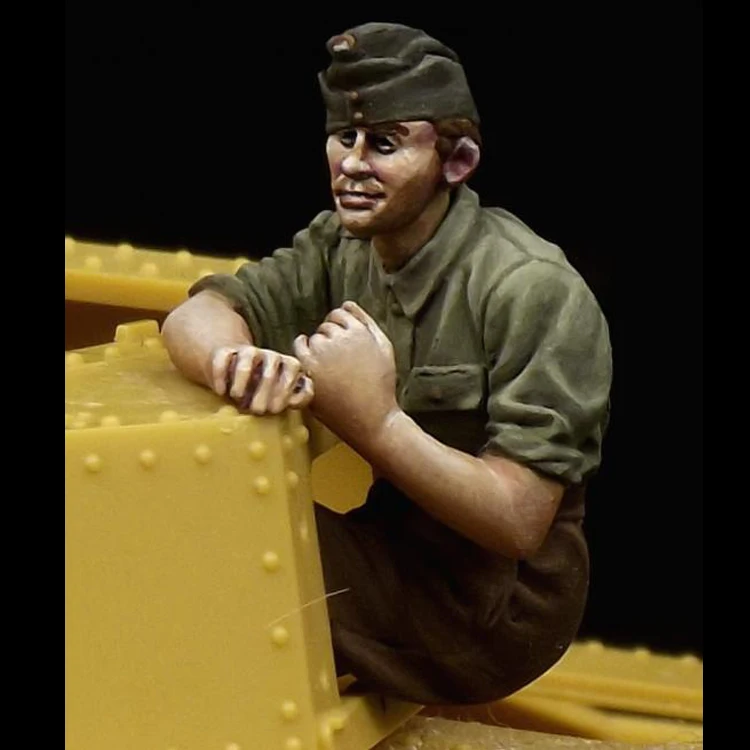 Коллекция 1/35 года полимерный Танк для Венгрии модель танка diвийской армии tamiya