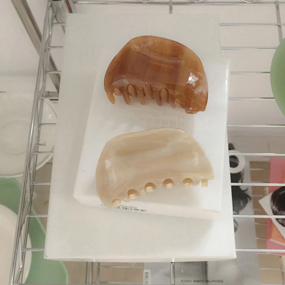 

Geometric Acetate Hair Claws Large Semicircle Shaped Acrylic Hairpins Hair Clamps for Women Hair Crabs Clip Hair Accessories