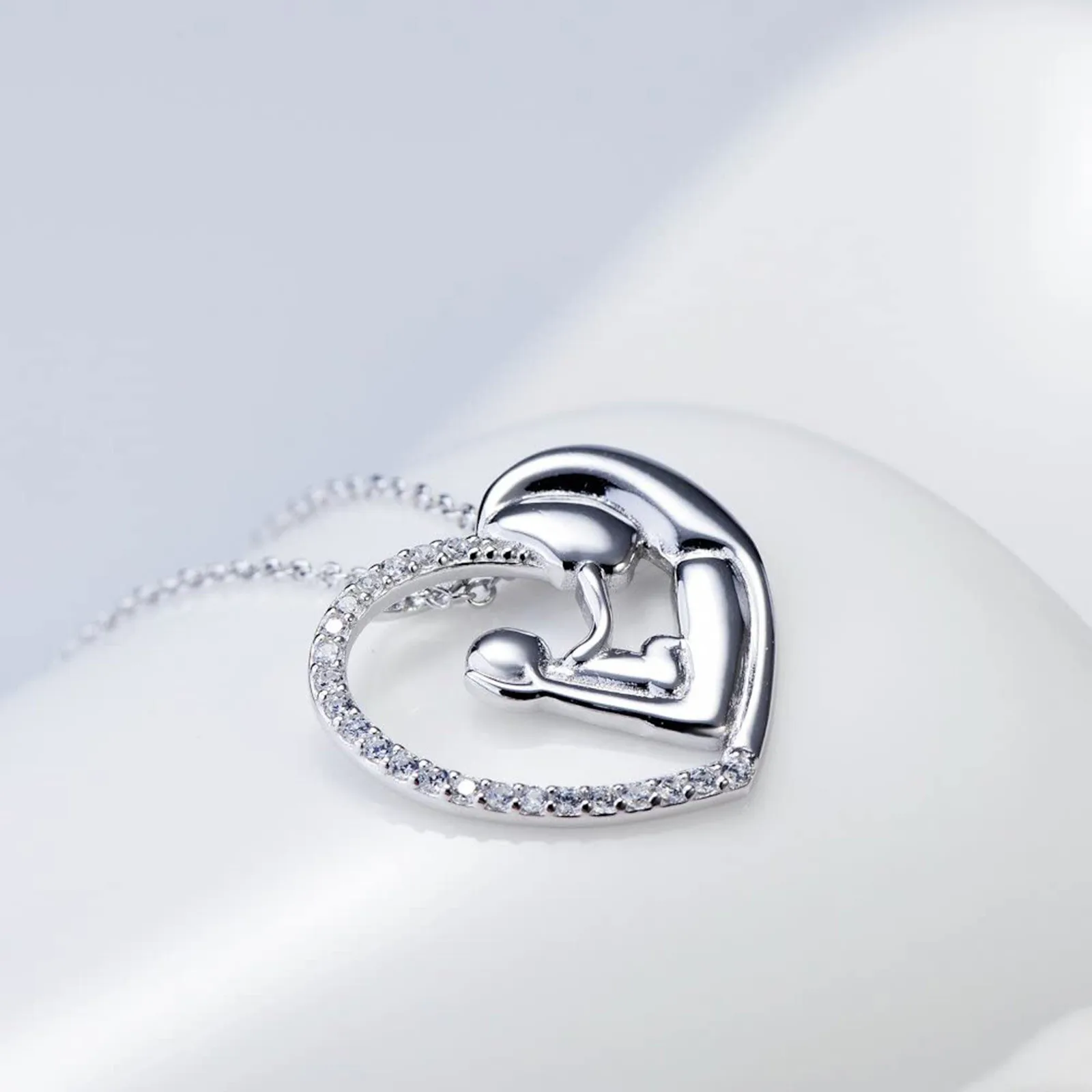 Mother's Day Silver Love Heart Pendant Ladies Necklace Fashion Temperament Mom Gift Collar Daughter Gives Mother A Good | Украшения и