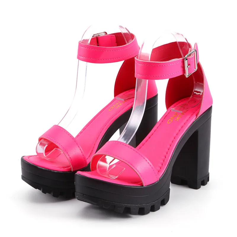 Женские босоножки неонового зеленого цвета женские на высоком каблуке яркие