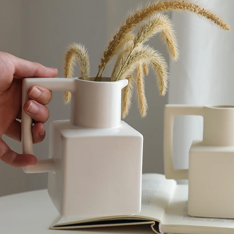 

Европейская современная керамическая ваза, ваза для цветов неправильной формы, домашний декор для гостиной, украшение для цветов, настольн...