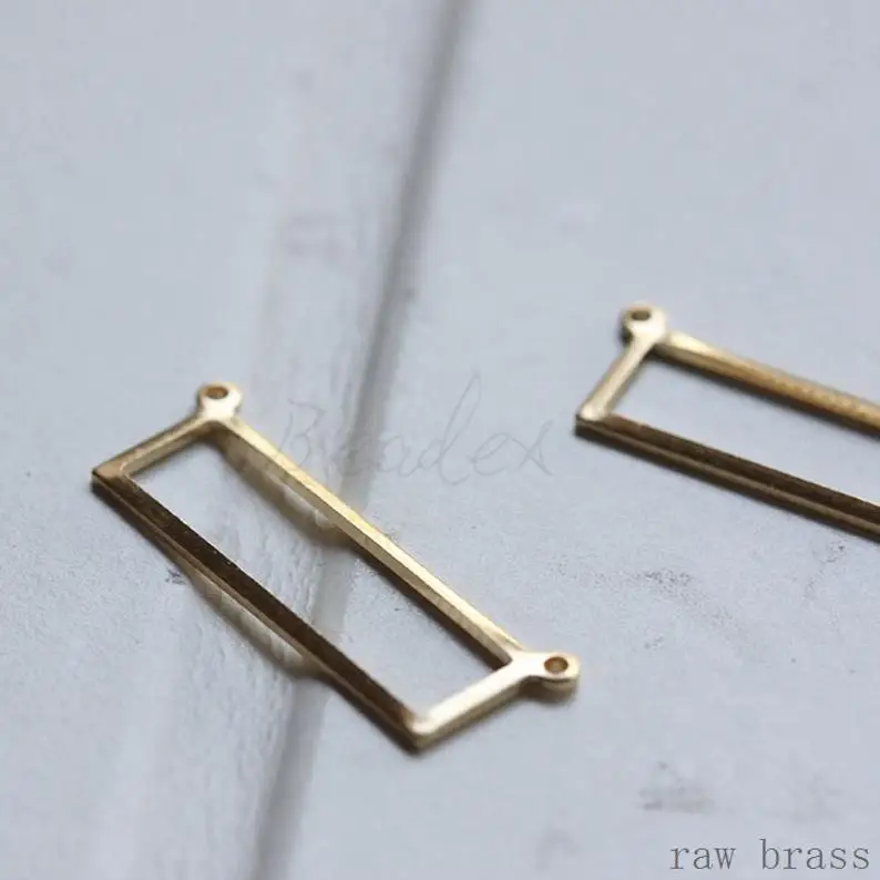 

Solid Brass Rectangle Link - 25x8mm (3097C)