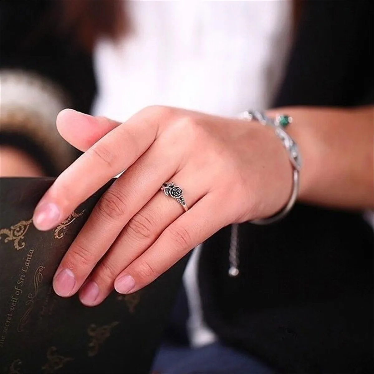 

Fashion Vintage Alloy Rose Flower Punk Gothic Ring Womens Jewelry Size 5-10