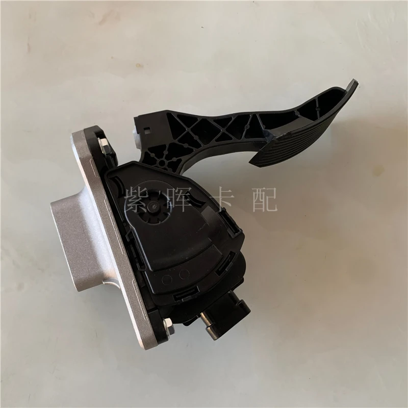 Электронная педаль акселератора Sinotruk Shanteca 811W25970 6103|Датчик сигнала переключения| |