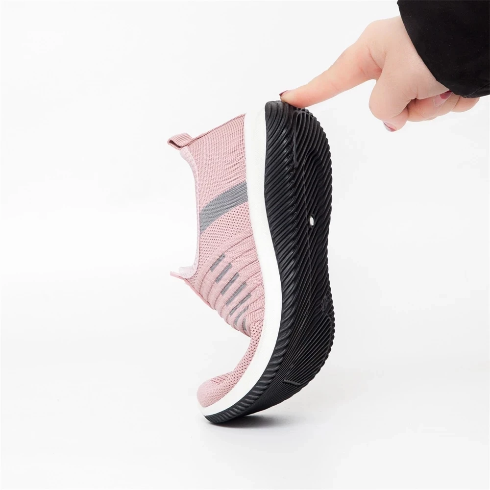 

2021 Women Flat Shoes Knit Woman Casual Slip On Vulcanized Shoes Female Mesh Soft Breathable Women's Footwear For Ladies Sneaker
