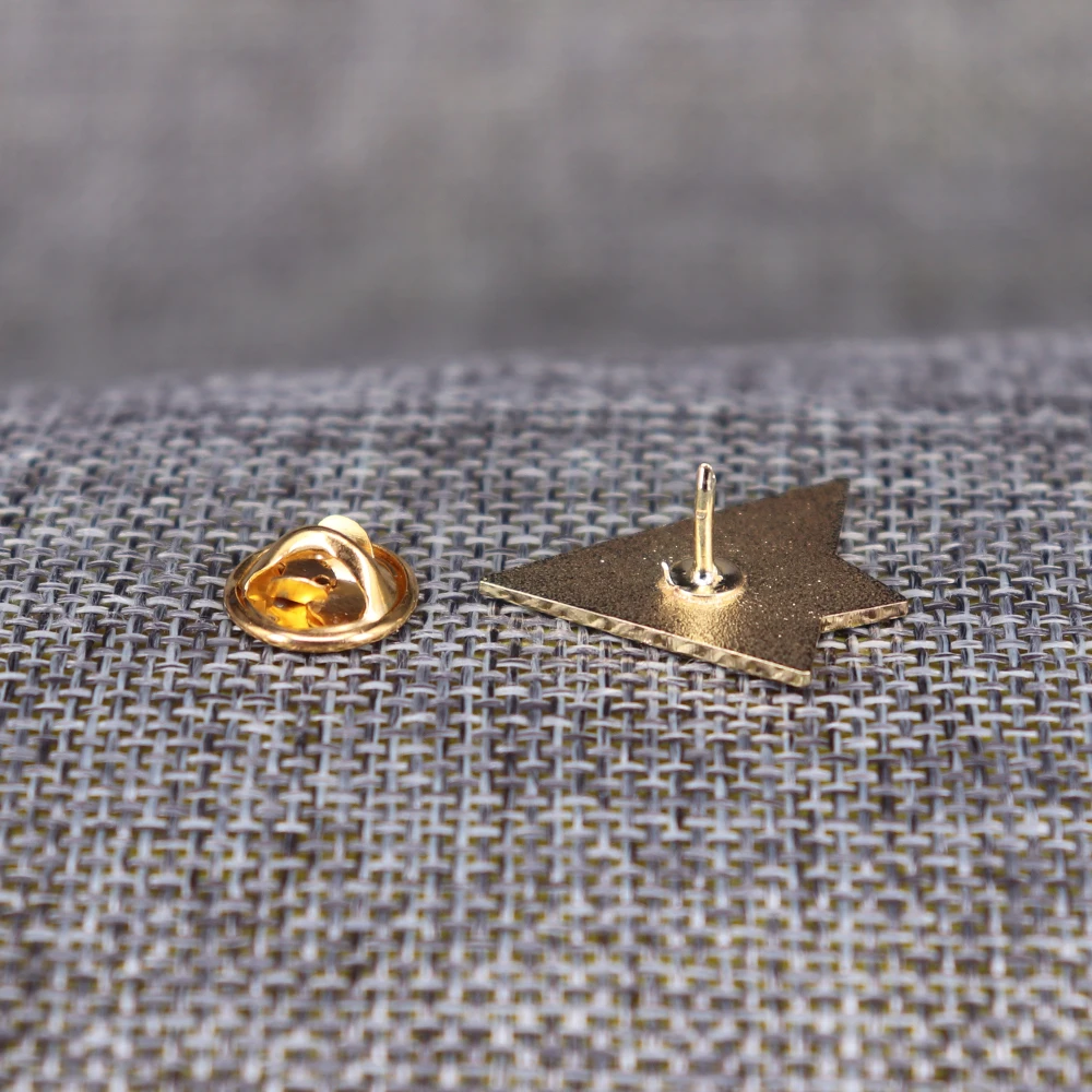 Жесткая брошь с бумажным журавлем символ долголетия и удачи значок оригами Tsuru