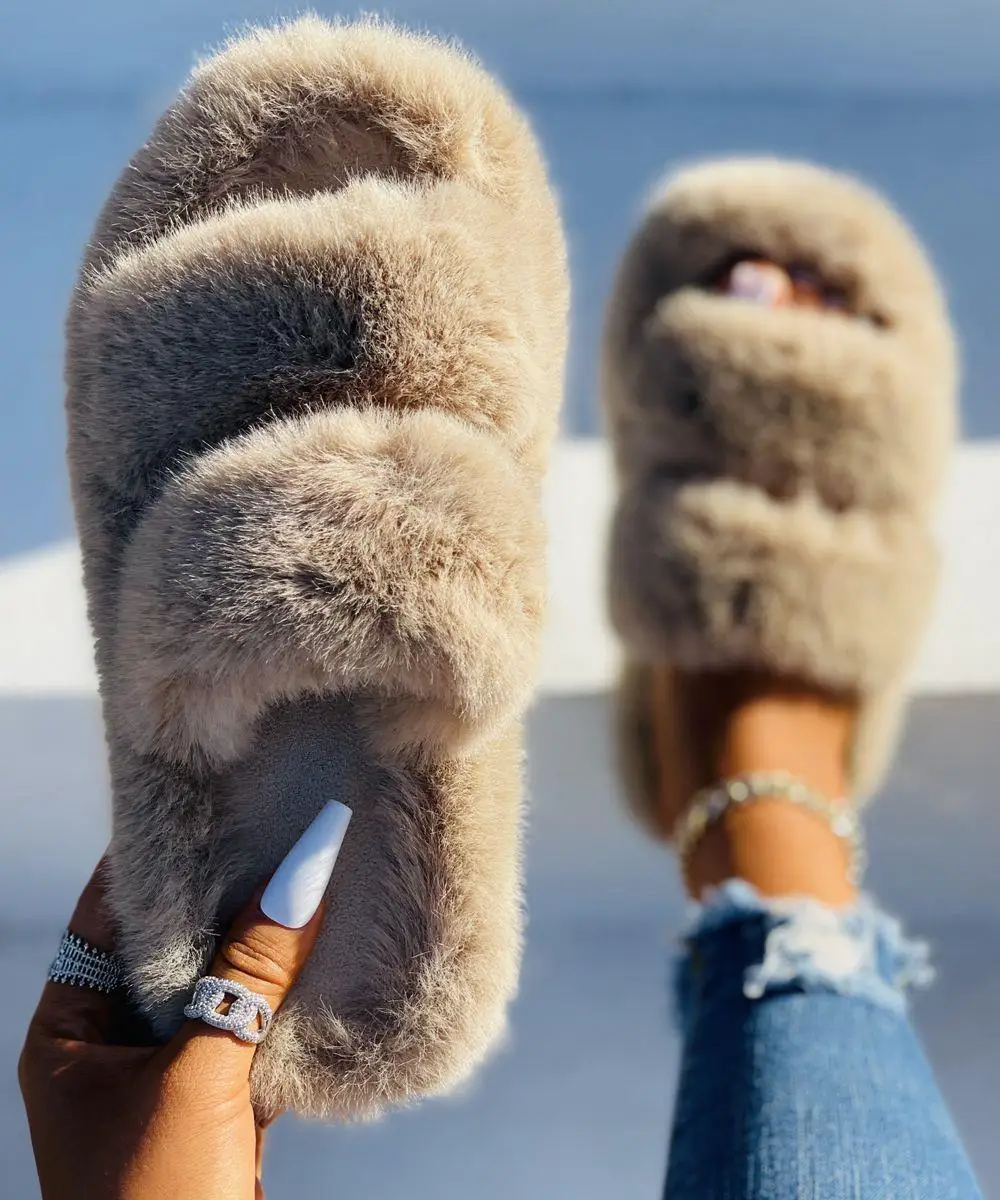 

2022 Fashion Modern Slippers Women Winter Outdoor Fur Slides Fluffy Furry Shoes Ladies Flat Platform Footwear Cozy Celebrities