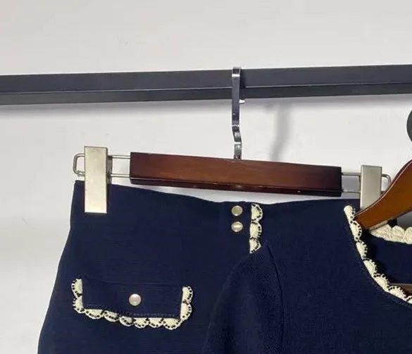 Женский кардиган контрастных цветов с бисером куртка 2022 Ранняя весна однотонное