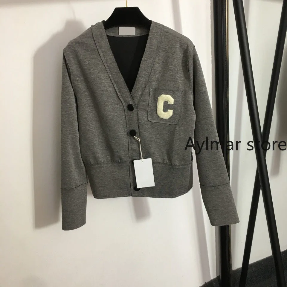 

High quality autumn winter new temperament women's c letter pocket V-Neck long sleeve top fashion simple knitted cardigan coat