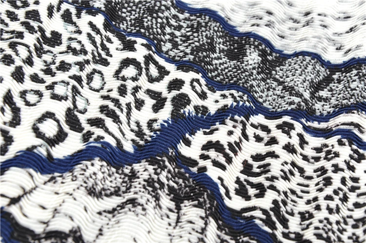 

HOT SELLING Miyake Fashion fold batwing sleeve o-neck Leopard print wavy pleating T-shirt IN STOCK