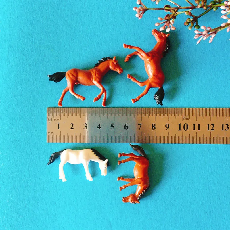 Продажа ~ белые и коричневые лошади/Кукольный дом/миниатюрные/милые/Сказочный