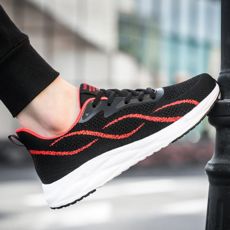 

2021 New Design Flying Weave Mesh Breathable Men's Sneaker Non-Slip and Wear-Resistant Sole High Quality Jogging Shoes