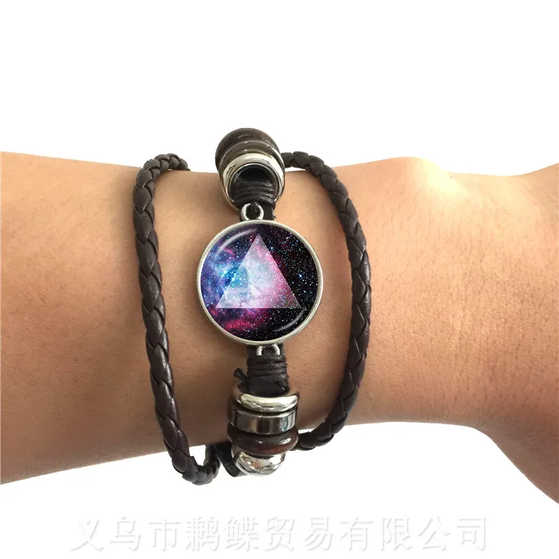 

Новинка, ювелирные изделия Galaxy Nebula Space, плетеный браслет, винтажный черный/коричневый регулируемый кожаный браслет, лучший подарок для женщ...