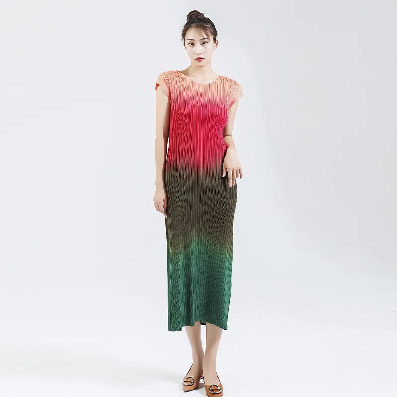 

2021 summer new women's pleated gradient dress high elasticity slimming lace rainbow kawaii plus size bridesmaid dress