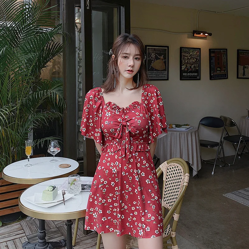 

Short Sleeve Push Up Padded Swimsuit Sexy Short Sleeve Bathsuit Korea Design Swimsuit Summer Beach Wear Boyshort Swim Dress