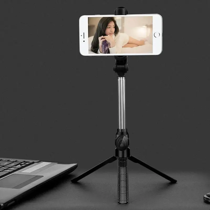 

3-in-1 selfie stick Bluetooth mini tripod live broadcast stand portable Bluetoothselfie stick for iPhone XR 8 X 7 6s Plus Xiaomi