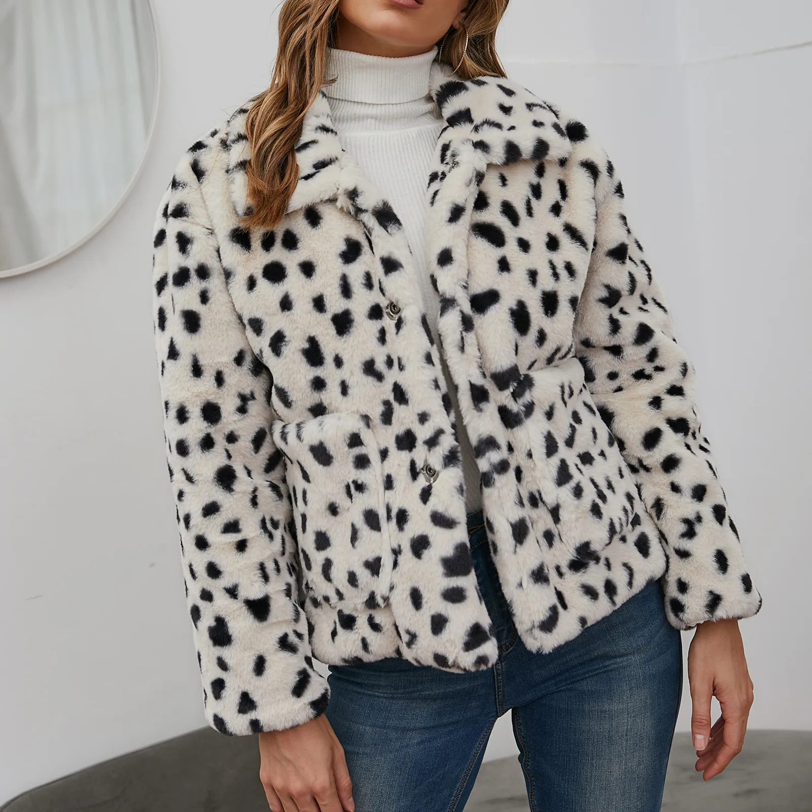 2021 Winter Warmer Plush Jacket Coat Faux Fur Coat High Quality   Outwear  Womens Long Sleeve Loose Leopard  Print Waistcoat