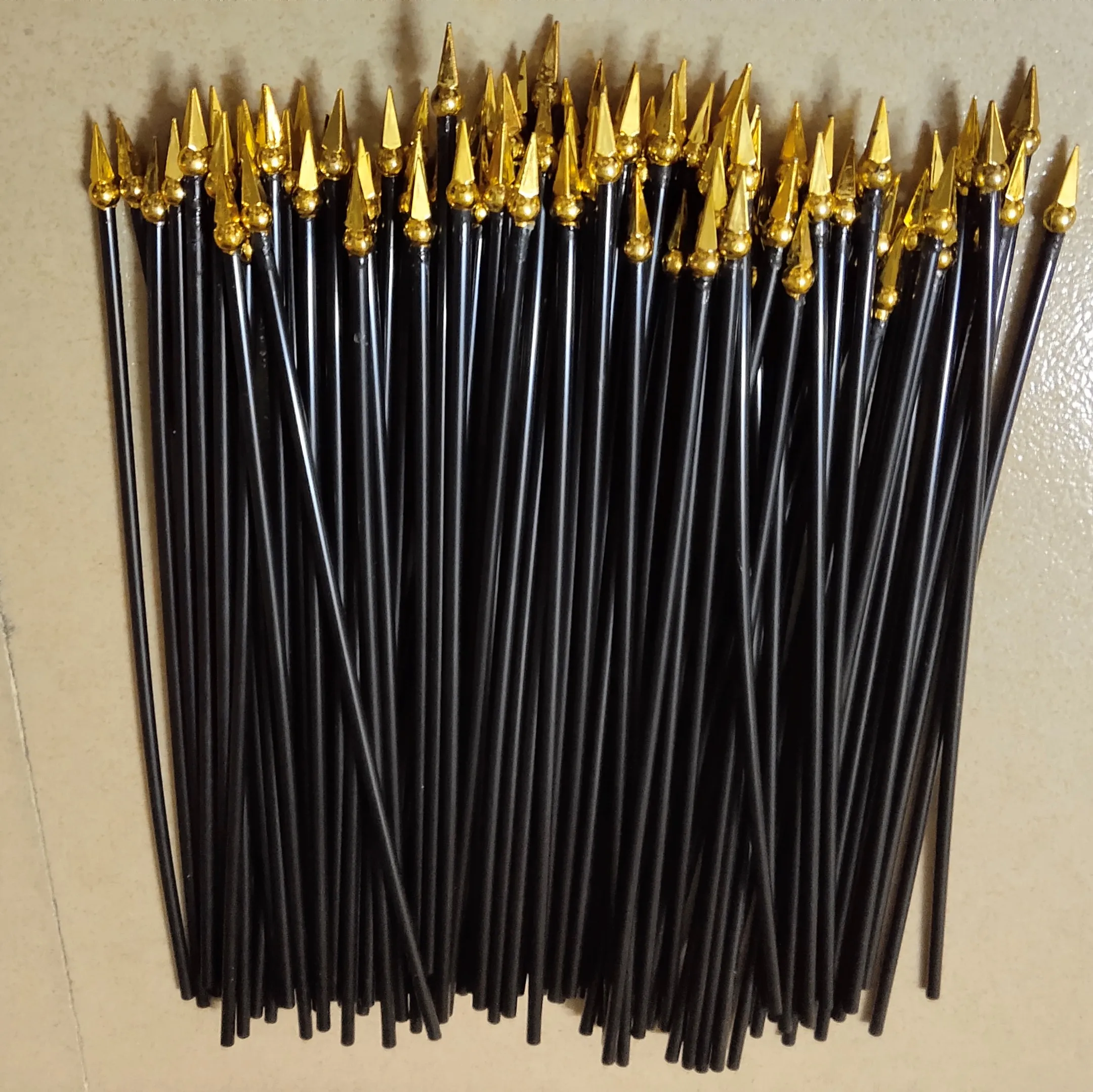 

KAFNIK,Wholesale all kinds of 30cm Plastic arrow hand flagpoles for parties / events / decoration / world events