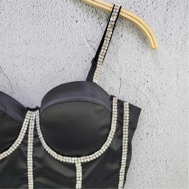 

2021 New Women Fashion Camisole Diamond Decorative Bustier Bra Sexy Backless Cropped Top Female Night Club Tank Tops Y1179
