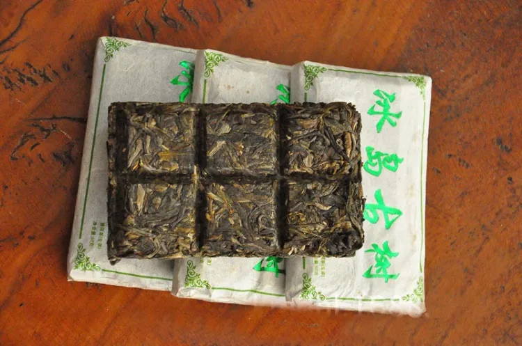 

BJPR-0007 Mellow Yunnan Pu'er Tea Clear Sweet 50G Raw Brick Iceland Gushu Tea