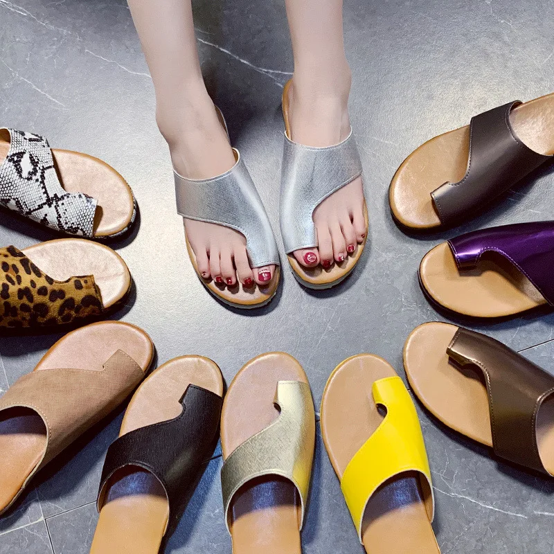 

Women Orthopedic Bunion Corrector Slippers PU Leather Comfy Platform Flat Sole Ladies Soft Big Toe Foot Correction Sandal 2020
