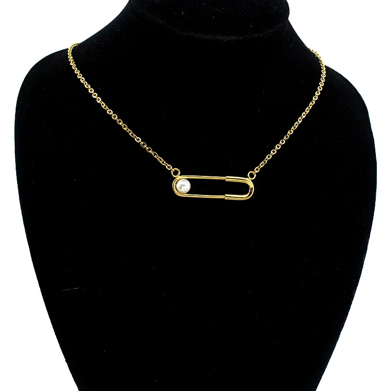 Femme CollierGold/серебряного цвета ожерелья с бумажным зажимом и жемчугом эффектные