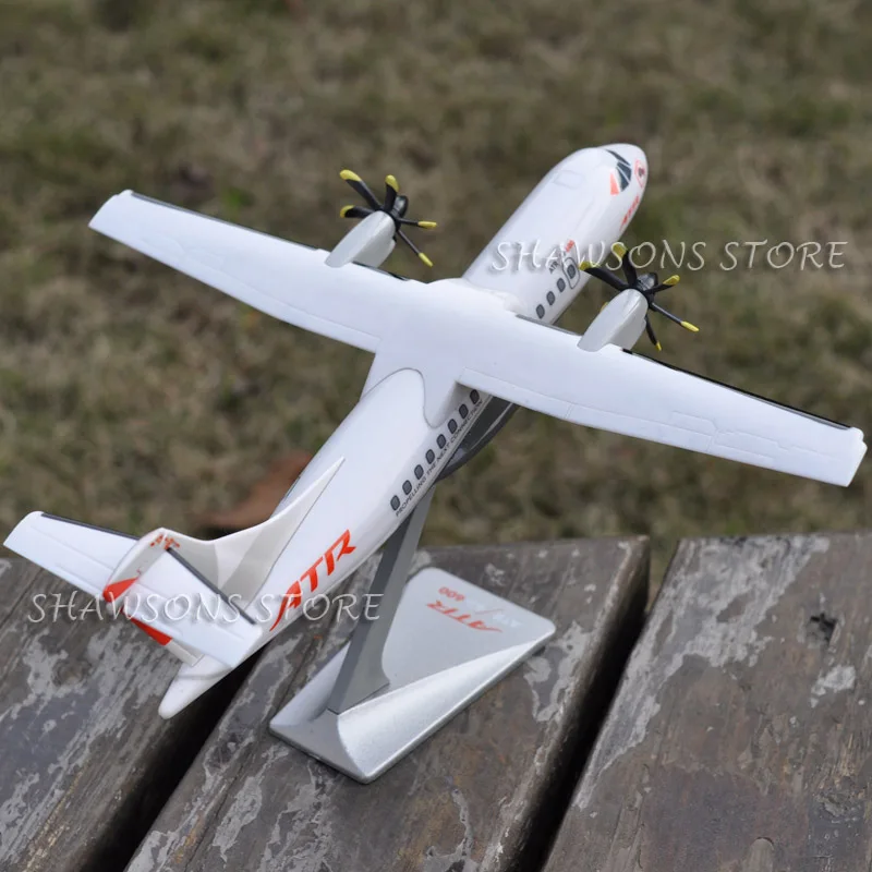 1:100 Масштаб Модель самолета коллекция ATR 42-600 авиалайнер миниатюрная Игрушечная копия самолета