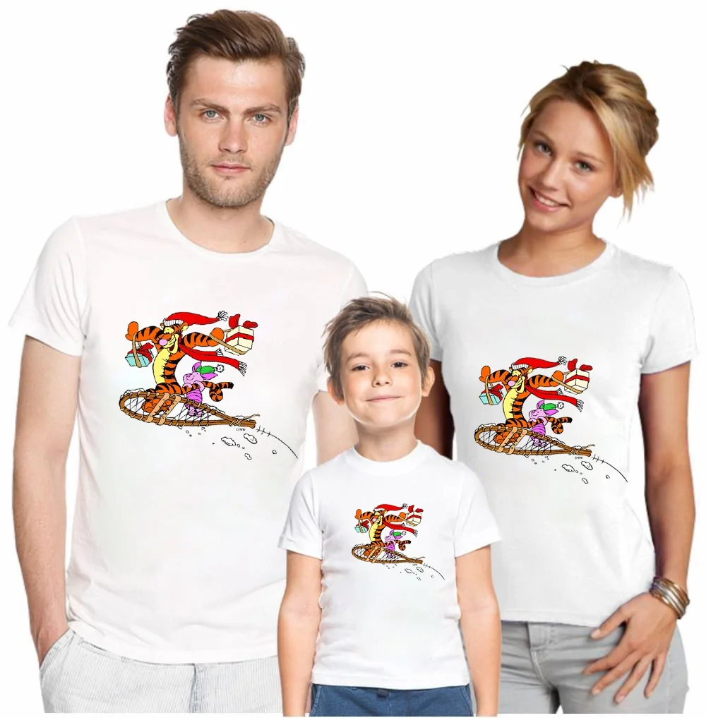 

Family Matching Tshirts Fashion Daddy Mommy and Me Clothes Casual Disney Winnie the Pooh Family Look Father Mother Kid T-Shirt