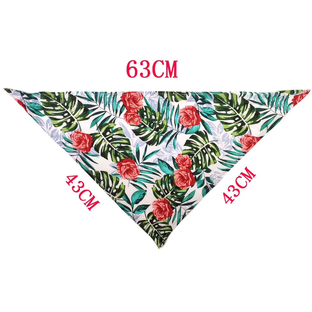 Бандана-шейный платок для домашних животных треугольный с узором в виде сердца