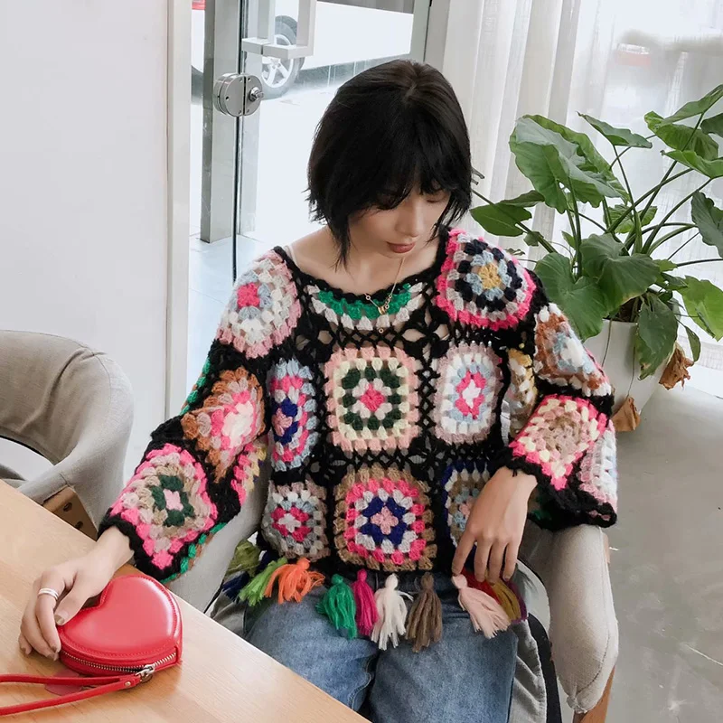 Женский трикотажный свитер с бахромой разноцветный мохеровый пуловер круглым