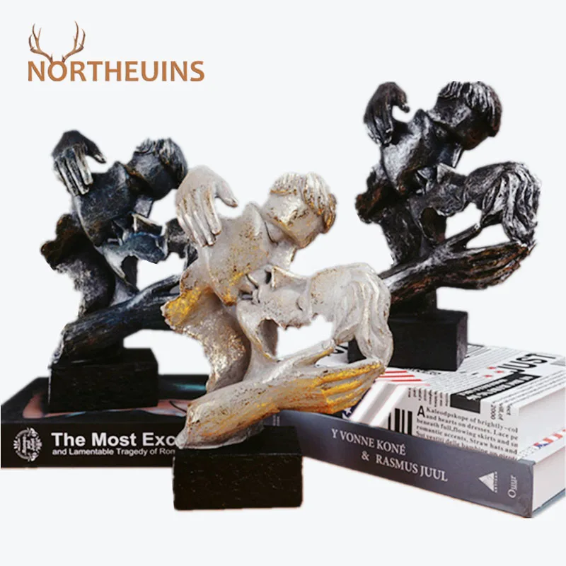 

NORTHEUINS 27.8cm Resin Retro Abstract Couple Statues Kissing Lover Mask Figurines For Interior A Love Figures Sculptures Decor
