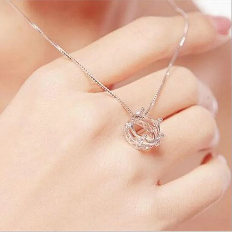 

Romantic New Arrival Aesthetic Micro-inlaid Crystal Beautiful 925 Sterling Silver Jewelry Crown Pendant Necklaces N044