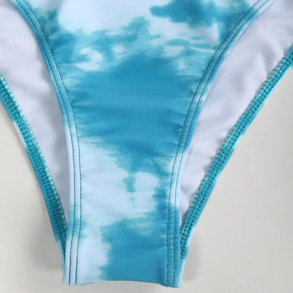 

Sportswear & Accessories