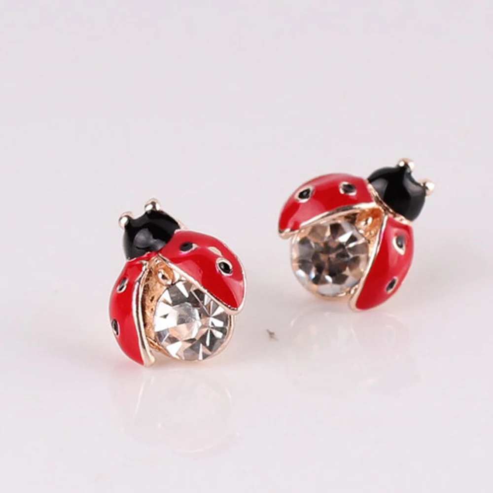 

Trend Of Fashion And Personality Temperament Ladybug Shape Earrings Punk Women Jewelry For Party Gift Sell Like Hot Cakes