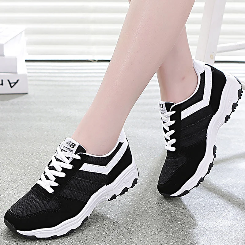 Кроссовки женские на платформе повседневные сникерсы шнуровке с круглым носком