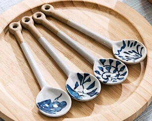 4pcs spoon 4 шт LFGB японский ложки с длинной ручкой, керамические Совок десертная ложка чайная, кофейная ложка белого и голубого цвета - Цвет: 4pcs spoon