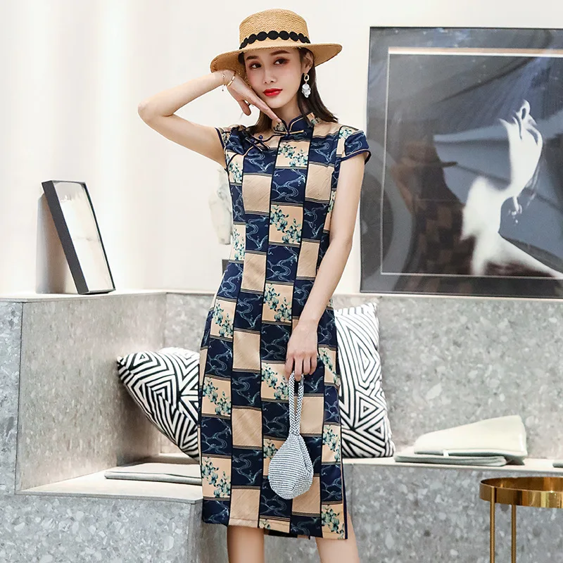 

Women Classic Chinese Plaid Printed Cheongsam Ladies Evening Dress Traditional Vintage Mandarin Collar Satin Qipao