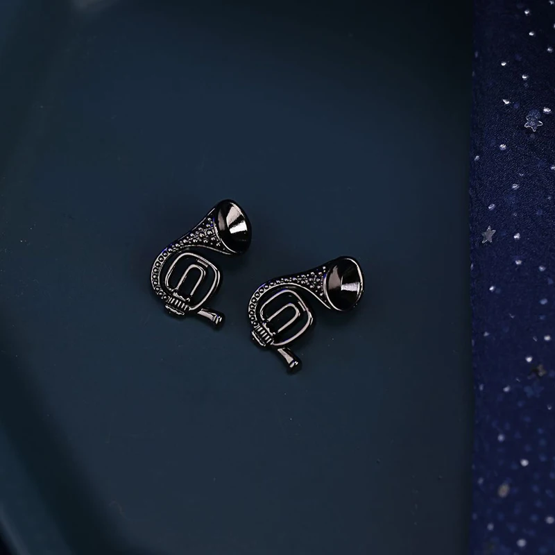 Брошь в виде музыкальных нот саксофона инструмент брошь из тонкого сплава