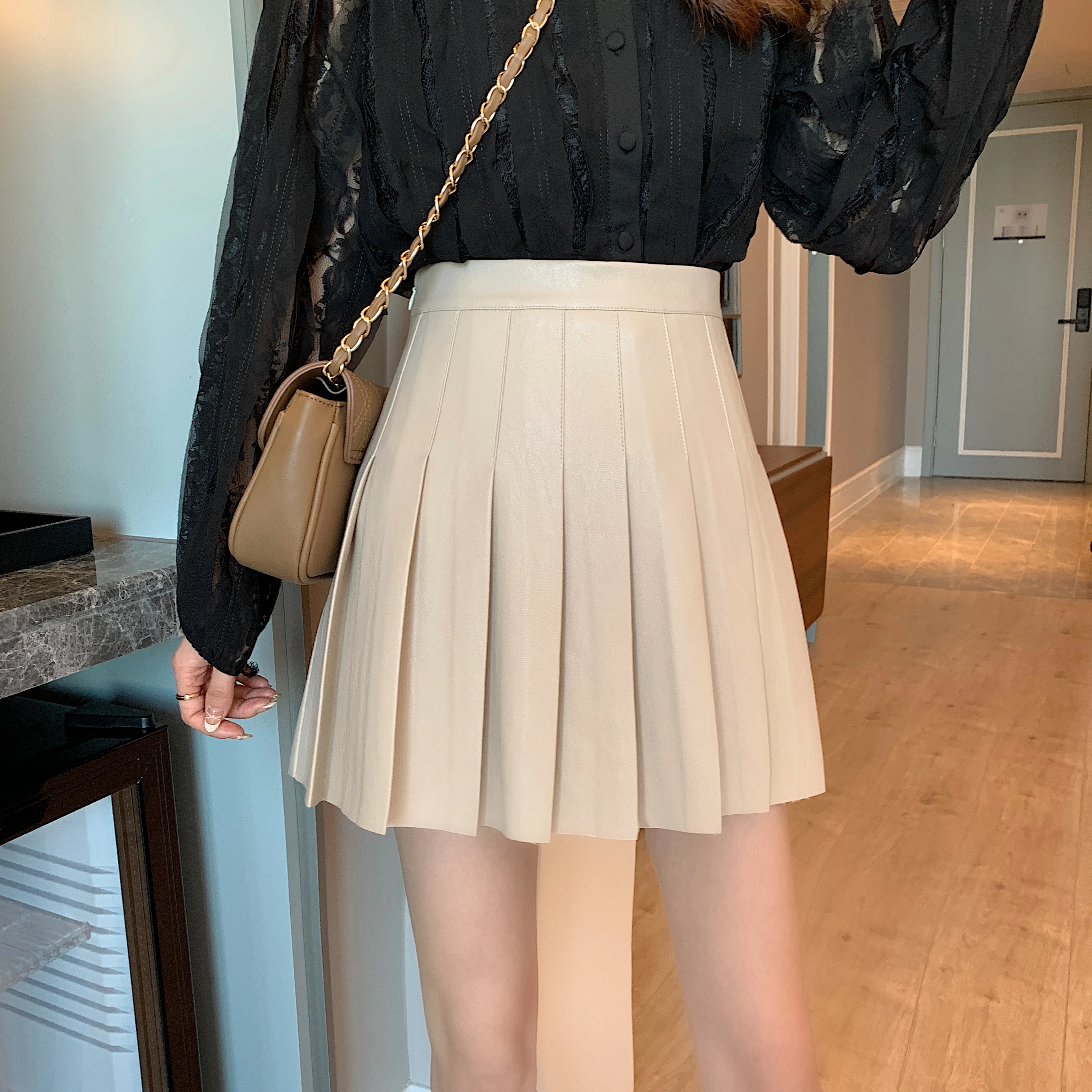 Женская Кожаная мини-юбка черная бежевая цвета хаки плиссированная юбка