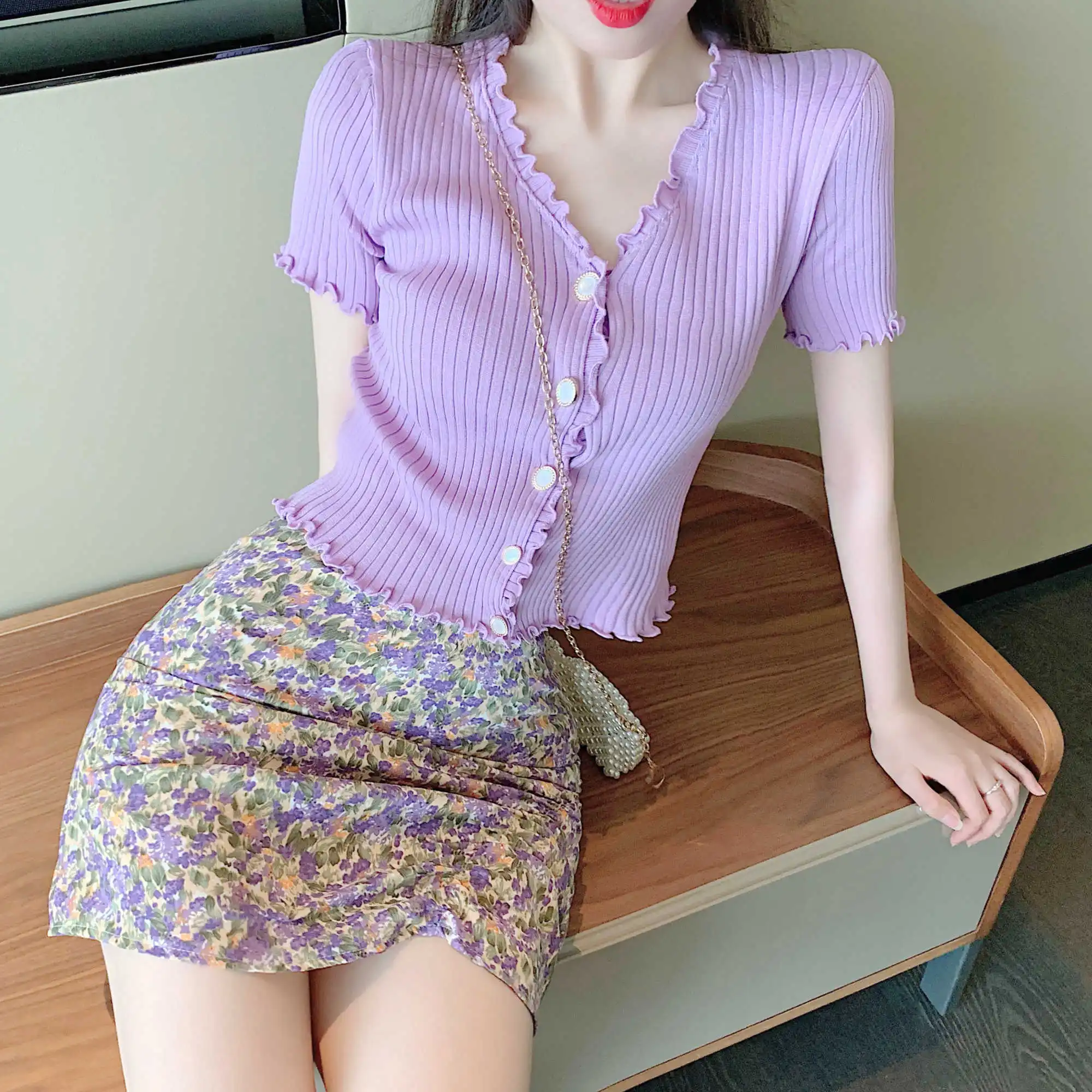 Женский летний модный Короткий трикотажный топ с V образным вырезом и