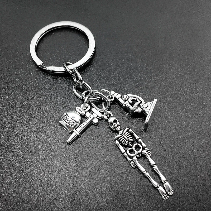 Брелок для ключей подарок на выпускной цепочка милый металлический