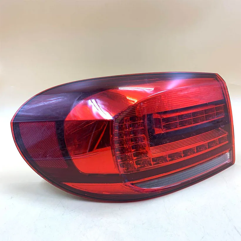 

CAR rear tail light assembly 2016-2022v olk swa gen Tig uan reversing light brake light turn signal LED tail light